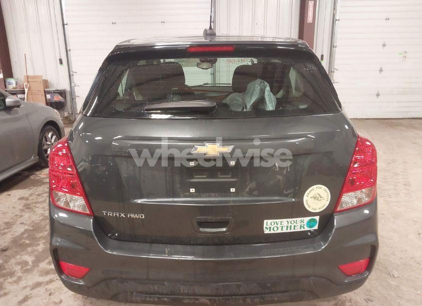 Photo 16 of 2019 Chevrolet Trax LS (VIN 3GNCJNSB3KL367347)