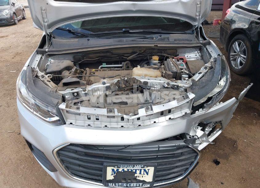 Photo 10 of 2020 Chevrolet Trax AWD LS (VIN 3GNCJNSB3LL109850)