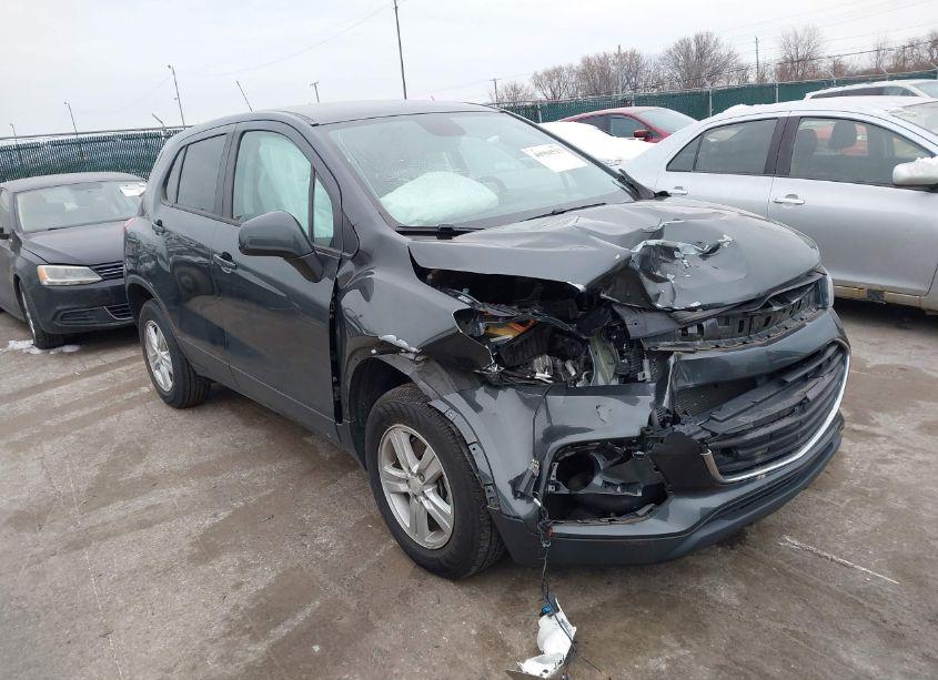2020 Chevrolet Trax AWD LS (VIN 3GNCJNSB3LL259408) main photo