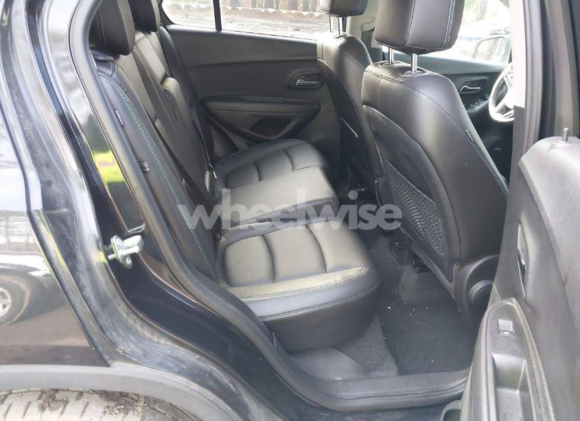 Photo 8 of 2015 Chevrolet Trax LTZ (VIN 3GNCJNSB4FL248812)