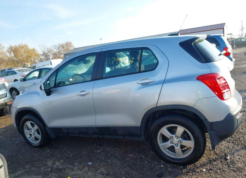 Photo 14 of 2016 Chevrolet Trax 1LS (VIN 3GNCJNSB4GL184224)