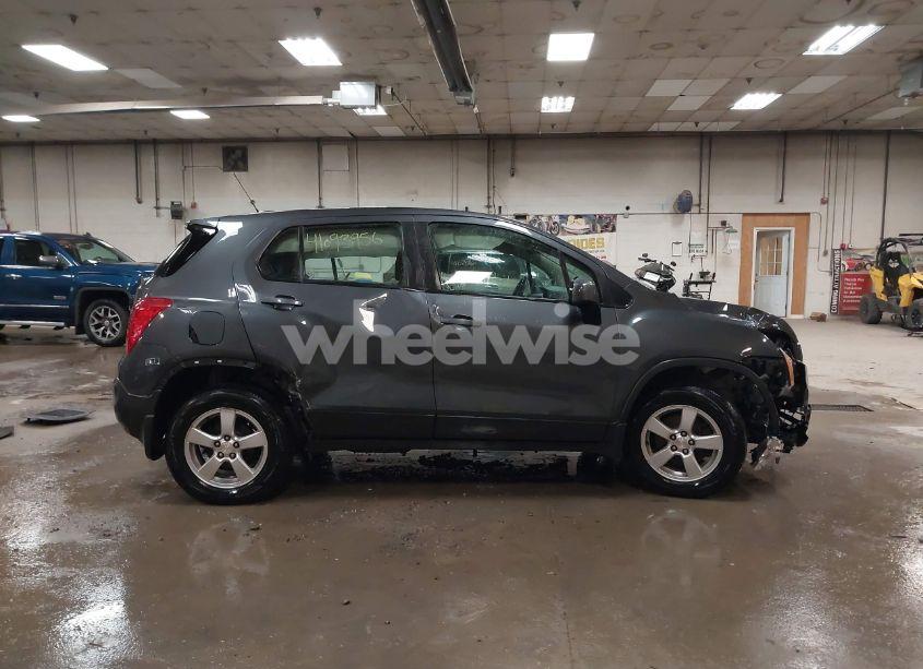 Photo 14 of 2016 Chevrolet Trax 1LS (VIN 3GNCJNSB4GL245295)