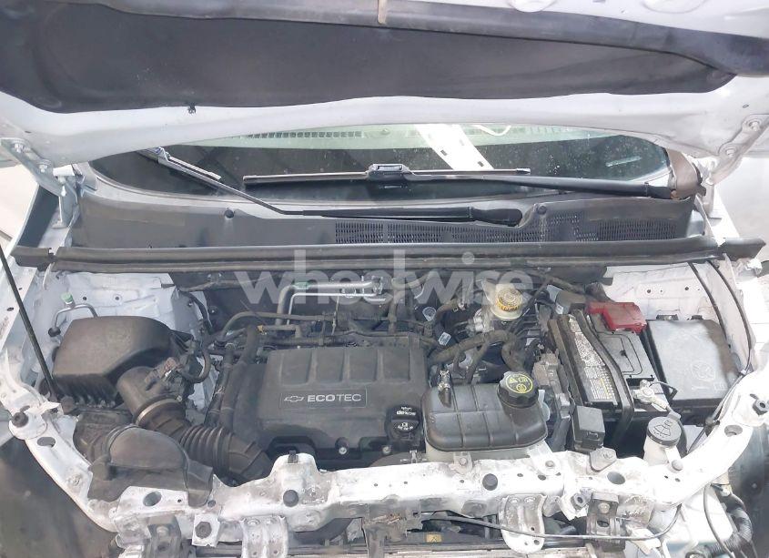 Photo 10 of 2018 Chevrolet Trax LS (VIN 3GNCJNSB4JL284508)