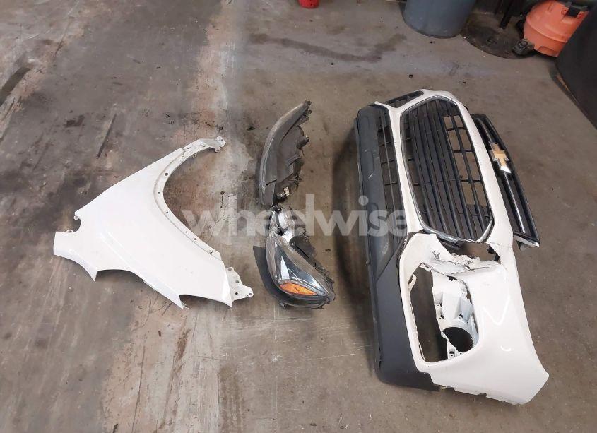 Photo 18 of 2018 Chevrolet Trax LS (VIN 3GNCJNSB4JL284508)