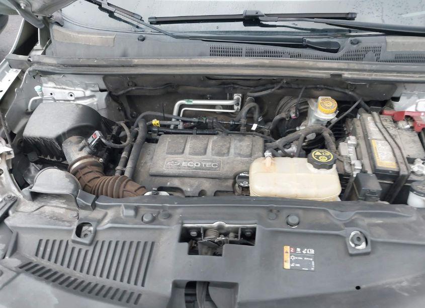 Photo 10 of 2018 Chevrolet Trax LS (VIN 3GNCJNSB4JL284640)