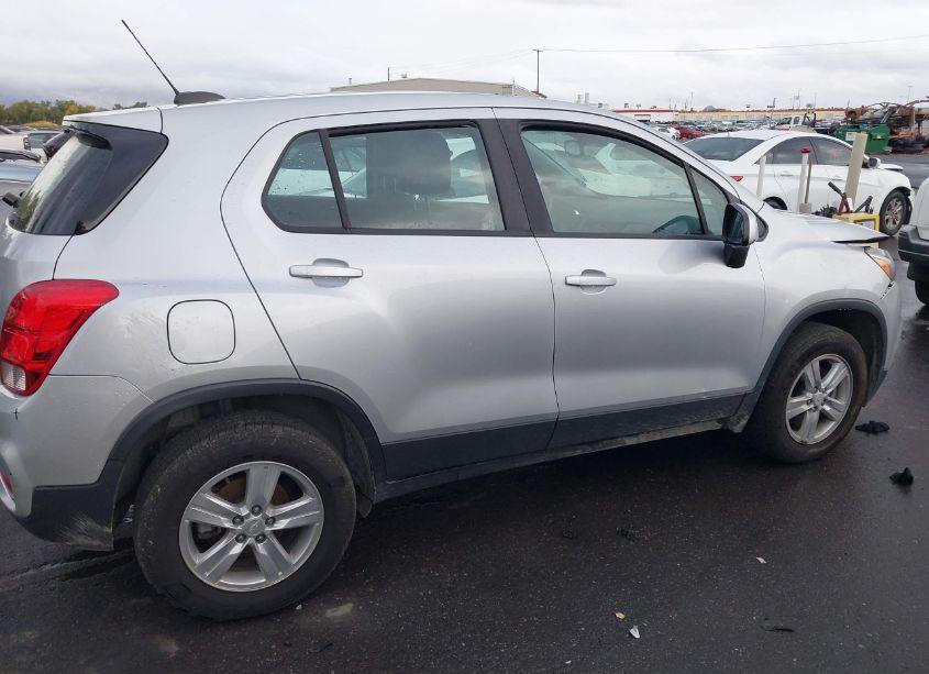 Photo 13 of 2018 Chevrolet Trax LS (VIN 3GNCJNSB4JL284640)