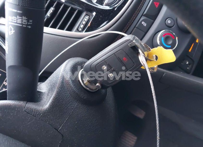 Photo 11 of 2018 Chevrolet Trax LS (VIN 3GNCJNSB4JL338549)