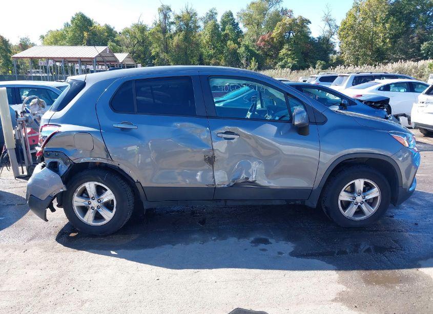 Photo 13 of 2020 Chevrolet Trax AWD LS (VIN 3GNCJNSB4LL194911)