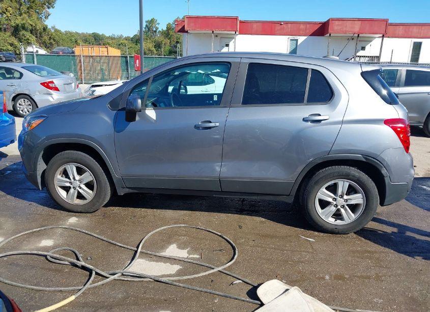 Photo 14 of 2020 Chevrolet Trax AWD LS (VIN 3GNCJNSB4LL194911)