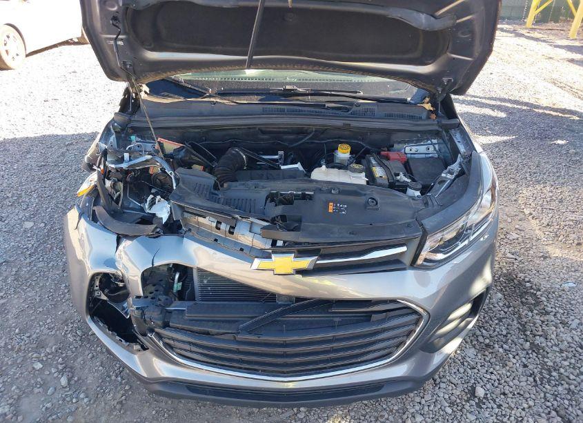 Photo 10 of 2020 Chevrolet Trax AWD LS (VIN 3GNCJNSB4LL248918)