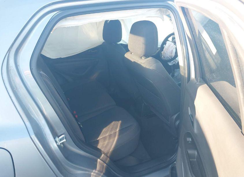 Photo 8 of 2020 Chevrolet Trax AWD LS (VIN 3GNCJNSB4LL248918)