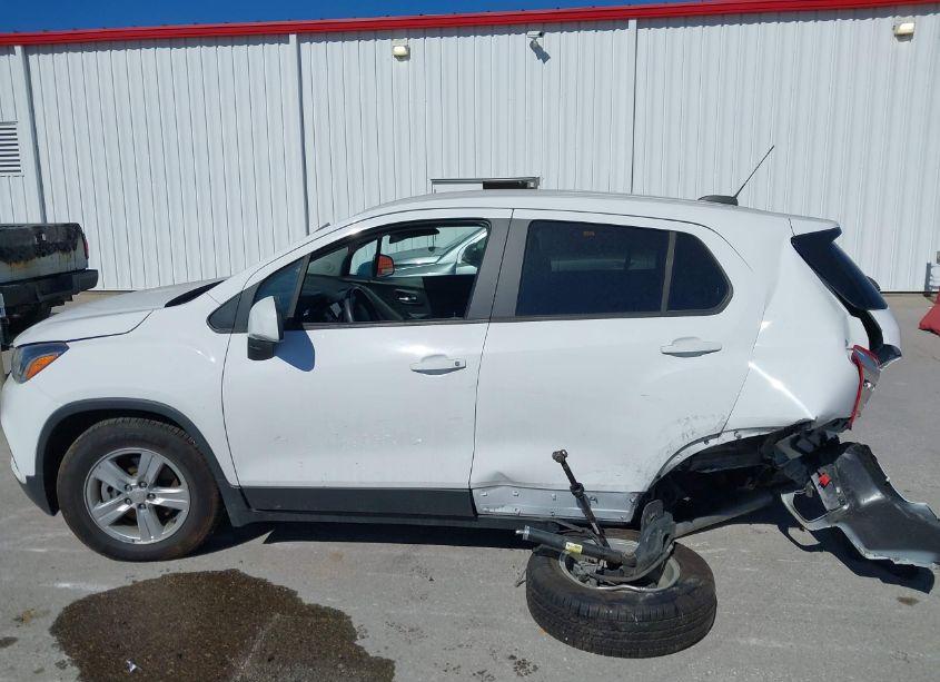Photo 14 of 2020 Chevrolet Trax AWD LS (VIN 3GNCJNSB4LL331040)