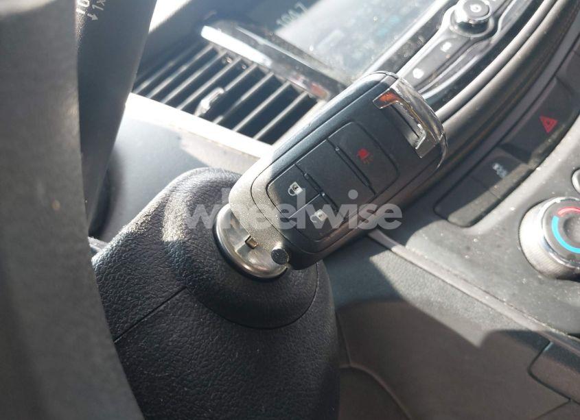 Photo 11 of 2017 Chevrolet Trax LS (VIN 3GNCJNSB6HL274010)