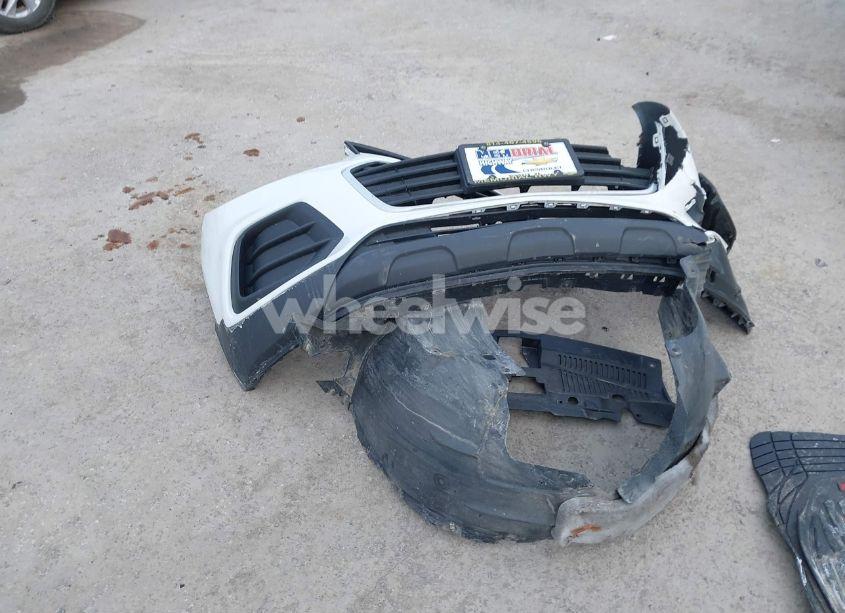 Photo 12 of 2018 Chevrolet Trax LS (VIN 3GNCJNSB6JL157565)