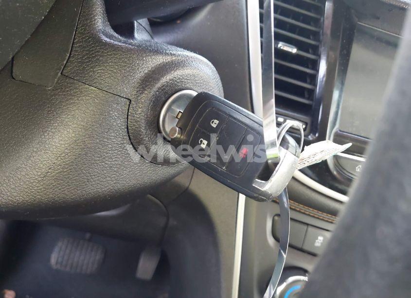 Photo 11 of 2017 Chevrolet Trax LS (VIN 3GNCJNSB7HL239850)