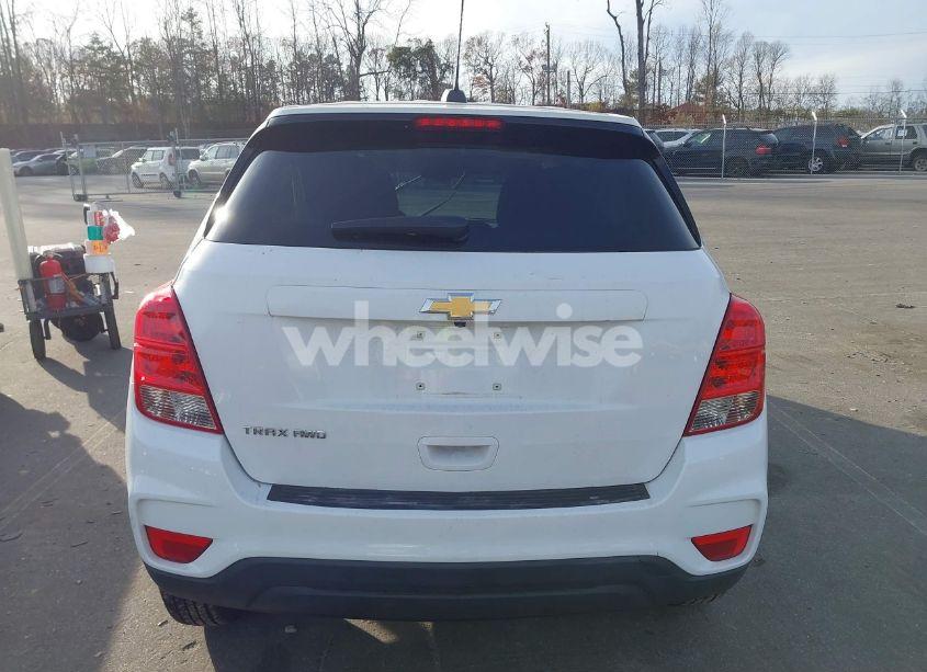 Photo 16 of 2017 Chevrolet Trax LS (VIN 3GNCJNSB7HL239850)