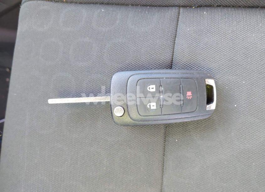 Photo 11 of 2017 Chevrolet Trax LS (VIN 3GNCJNSB7HL250122)