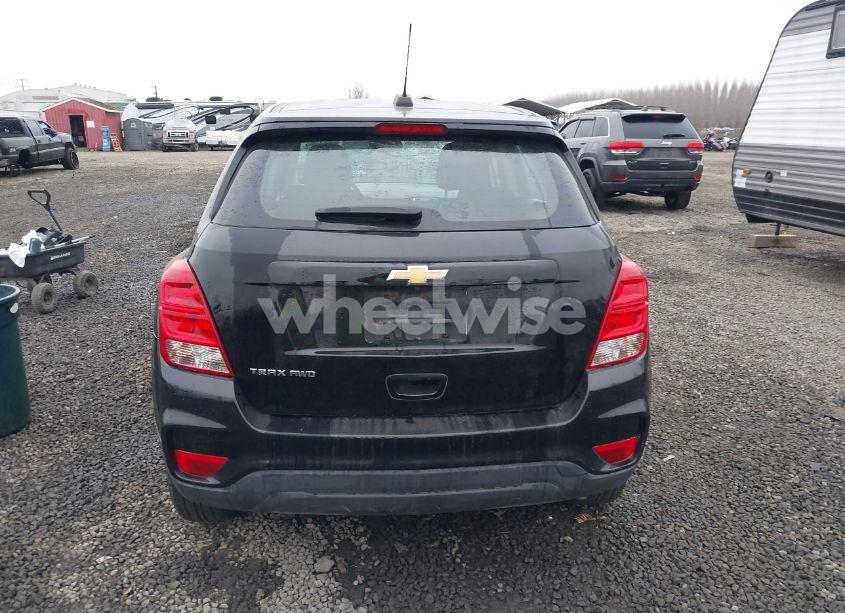Photo 16 of 2017 Chevrolet Trax LS (VIN 3GNCJNSB7HL257572)