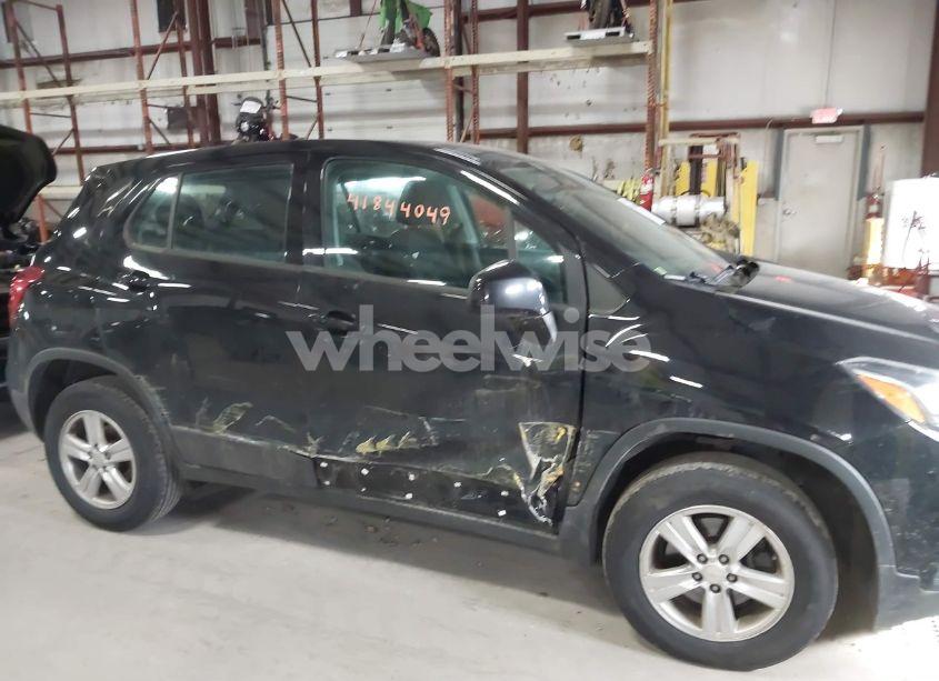 Photo 13 of 2017 Chevrolet Trax LS (VIN 3GNCJNSB7HL286537)