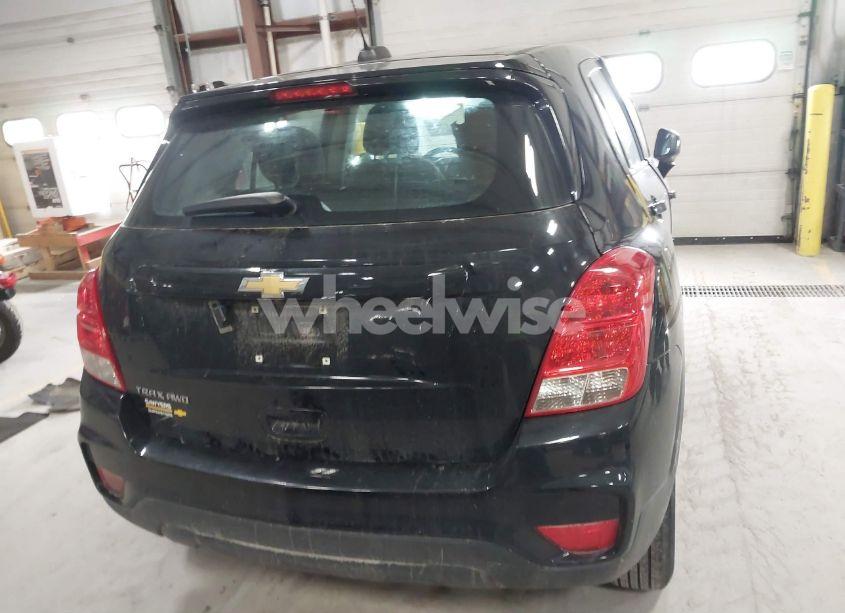 Photo 16 of 2017 Chevrolet Trax LS (VIN 3GNCJNSB7HL286537)