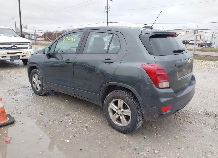Photo 3 of 2020 Chevrolet Trax AWD LS (VIN 3GNCJNSB7LL193963)