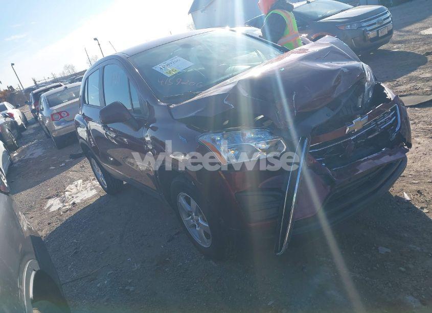 2016 Chevrolet Trax 1LS (VIN 3GNCJNSB8GL258874) main photo