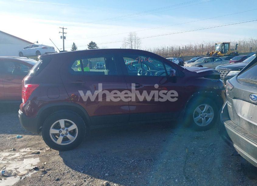 Photo 13 of 2016 Chevrolet Trax 1LS (VIN 3GNCJNSB8GL258874)