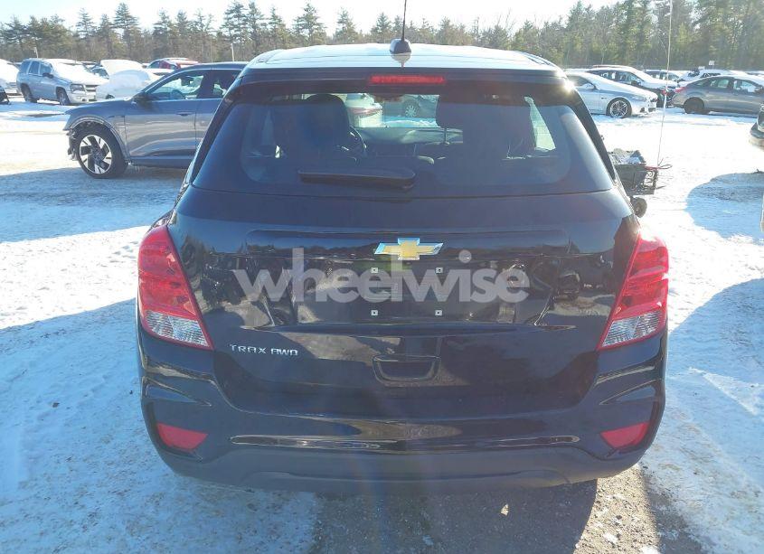 Photo 16 of 2018 Chevrolet Trax LS (VIN 3GNCJNSB8JL213005)