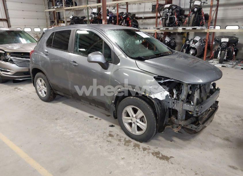2020 Chevrolet Trax AWD LS (VIN 3GNCJNSB8LL183510) main photo