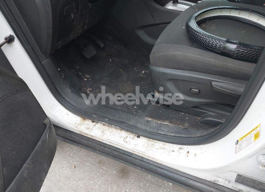 Photo 12 of 2016 Chevrolet Trax 1LS (VIN 3GNCJNSB9GL141255)