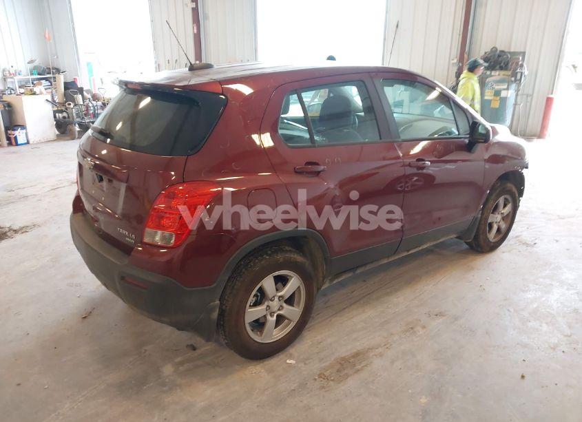 Photo 4 of 2016 Chevrolet Trax 1LS (VIN 3GNCJNSB9GL232011)