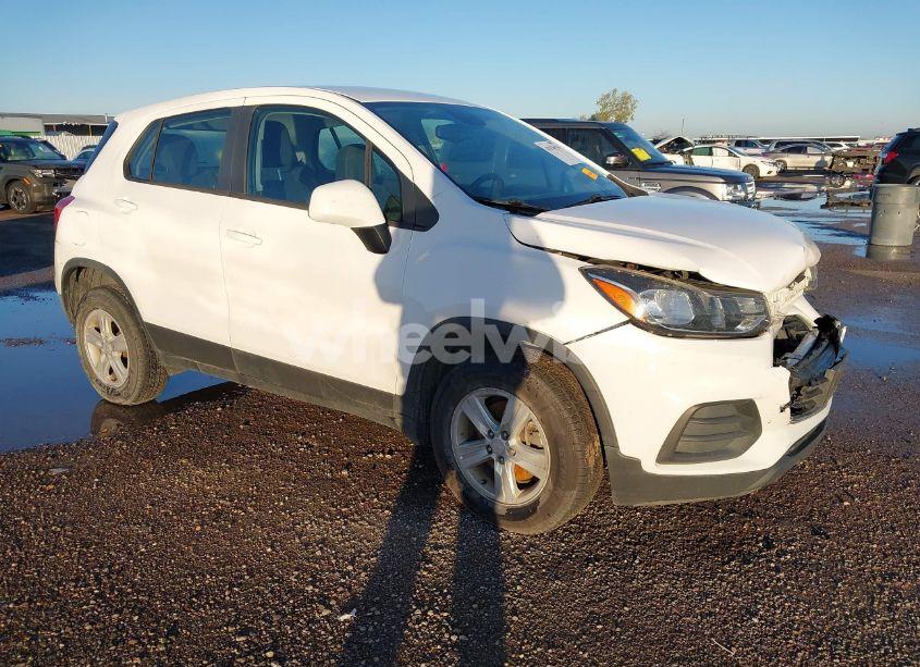 2017 Chevrolet Trax LS (VIN 3GNCJNSB9HL202251) main photo