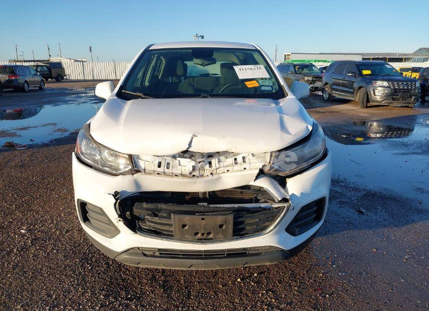 Photo 12 of 2017 Chevrolet Trax LS (VIN 3GNCJNSB9HL202251)