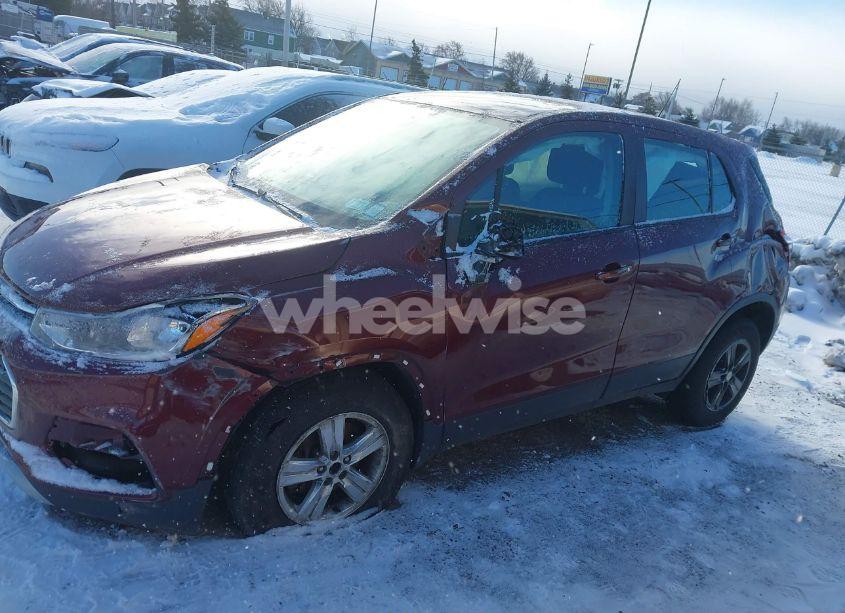 Photo 14 of 2017 Chevrolet Trax LS (VIN 3GNCJNSB9HL270890)