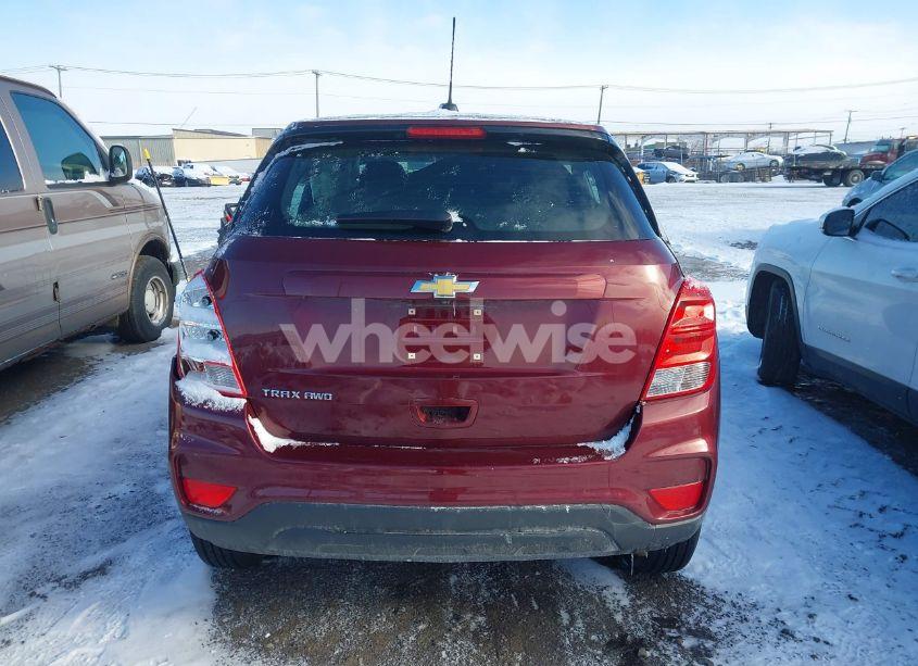 Photo 16 of 2017 Chevrolet Trax LS (VIN 3GNCJNSB9HL270890)