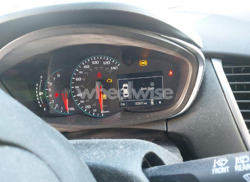 Photo 7 of 2017 Chevrolet Trax LS (VIN 3GNCJNSB9HL270890)