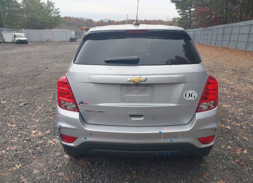 Photo 16 of 2019 Chevrolet Trax LS (VIN 3GNCJNSB9KL215704)