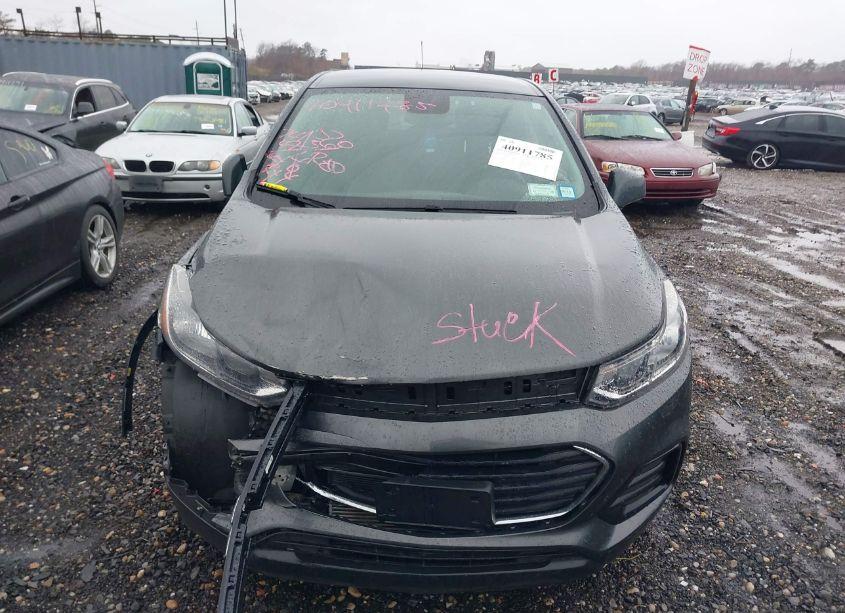 Photo 12 of 2019 Chevrolet Trax LS (VIN 3GNCJNSB9KL339844)