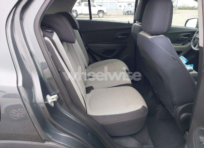 Photo 8 of 2016 Chevrolet Trax 1LS (VIN 3GNCJNSBXGL123198)