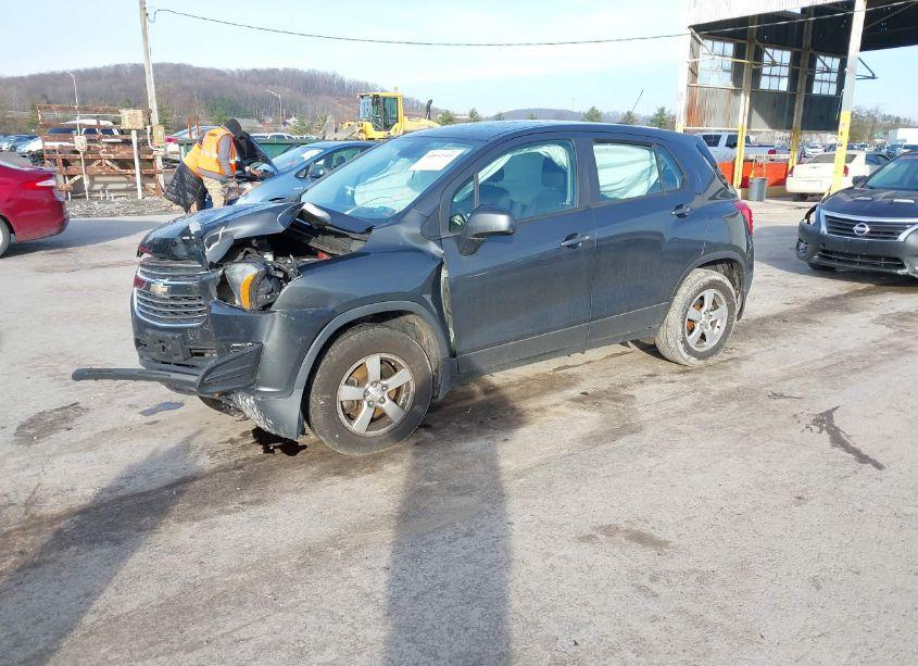Photo 2 of 2016 Chevrolet Trax 1LS (VIN 3GNCJNSBXGL214567)