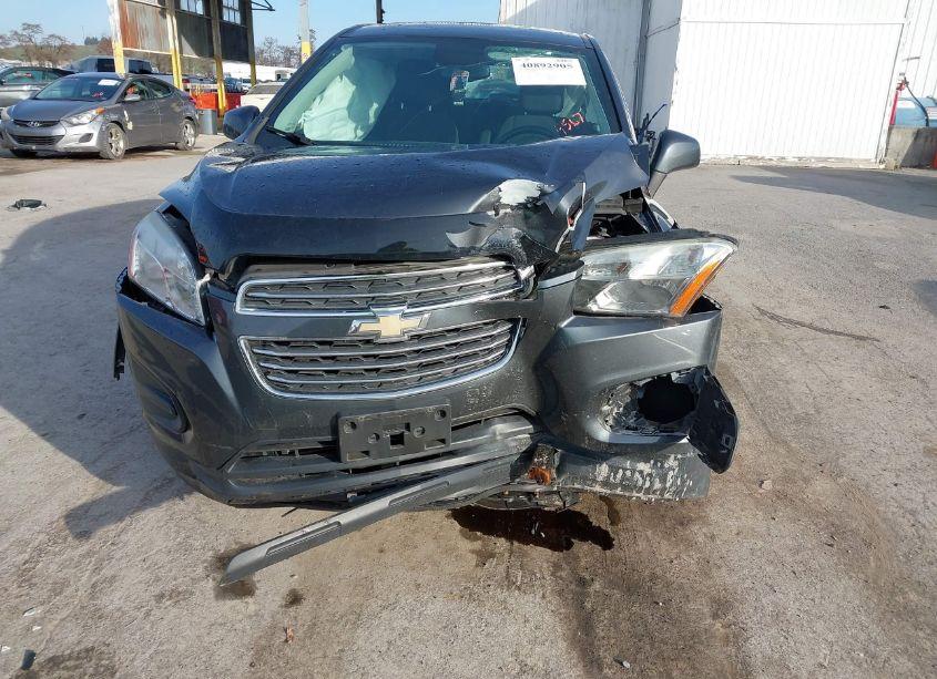 Photo 6 of 2016 Chevrolet Trax 1LS (VIN 3GNCJNSBXGL214567)