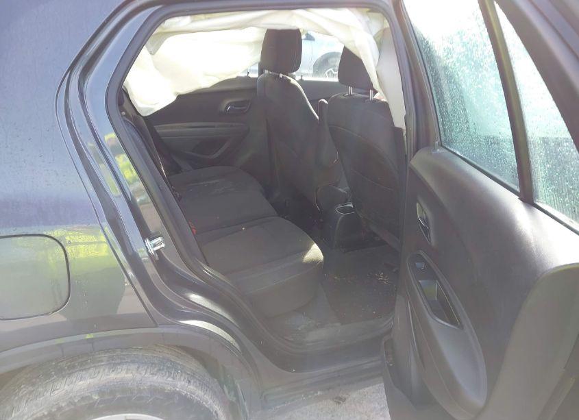 Photo 8 of 2016 Chevrolet Trax 1LS (VIN 3GNCJNSBXGL214567)