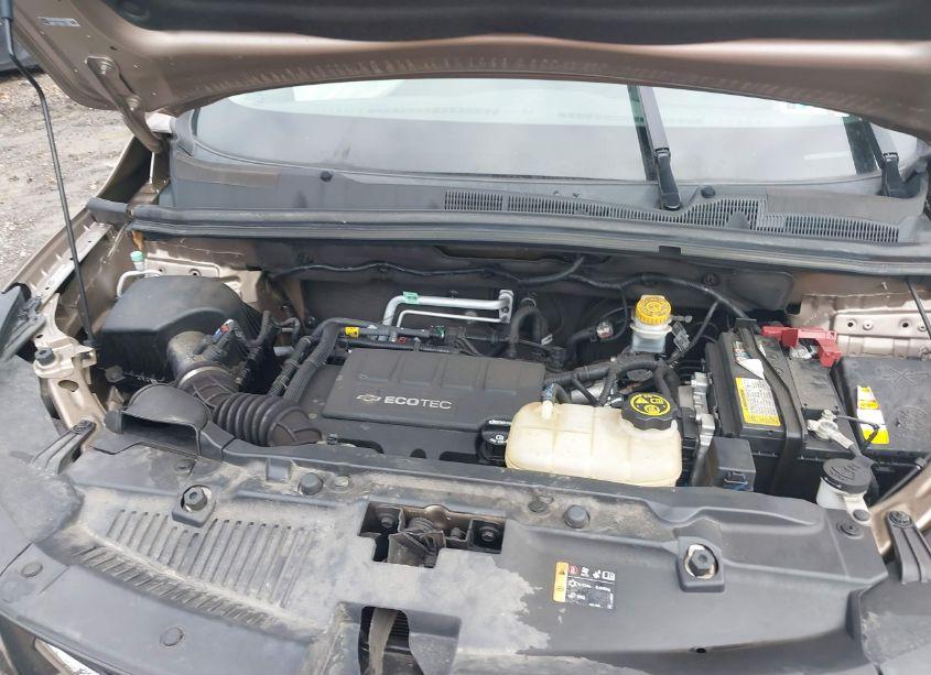 Photo 10 of 2018 Chevrolet Trax LS (VIN 3GNCJNSBXJL382880)