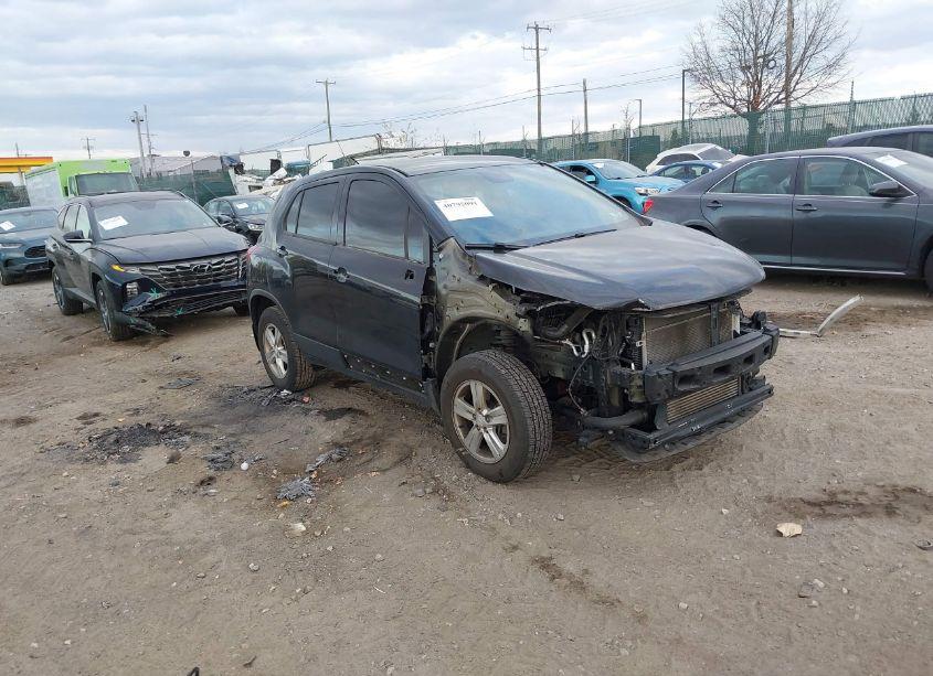 2018 Chevrolet Trax LS (VIN 3GNCJNSBXJL408474) main photo