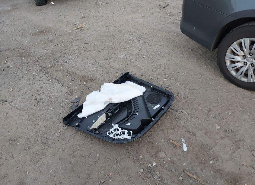 Photo 12 of 2018 Chevrolet Trax LS (VIN 3GNCJNSBXJL408474)