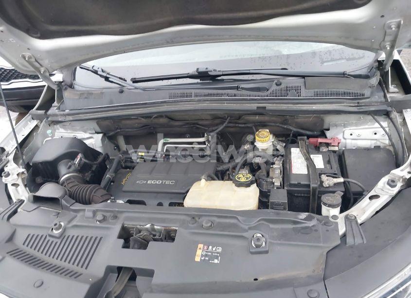 Photo 10 of 2020 Chevrolet Trax AWD LS (VIN 3GNCJNSBXLL112258)