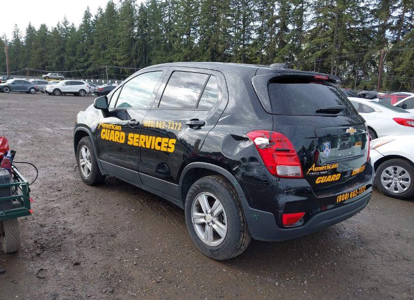 Photo 3 of 2020 Chevrolet Trax AWD LS (VIN 3GNCJNSBXLL179071)