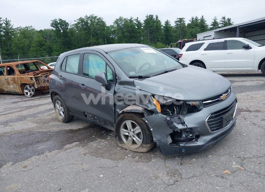 Photo 6 of 2020 Chevrolet Trax AWD LS (VIN 3GNCJNSBXLL272365)