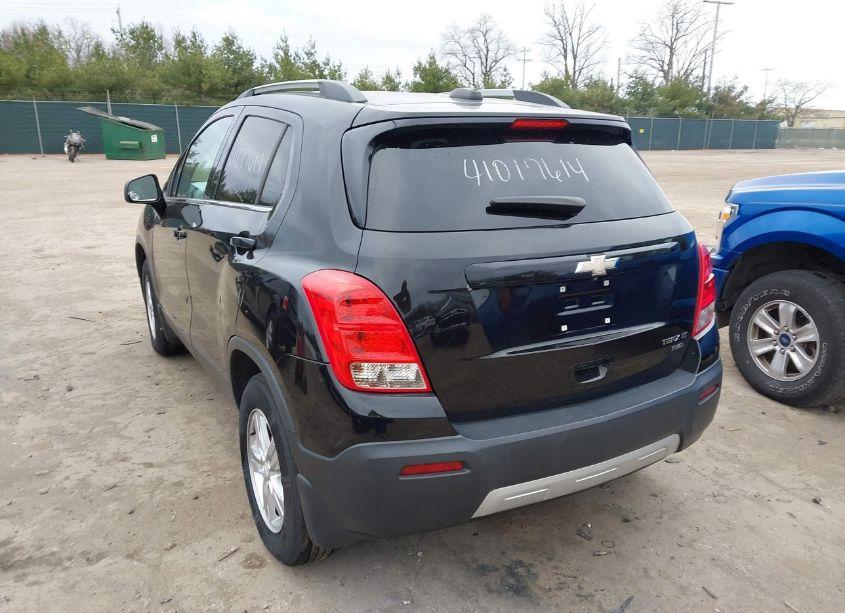 Photo 3 of 2016 Chevrolet Trax LT (VIN 3GNCJPSB0GL146596)