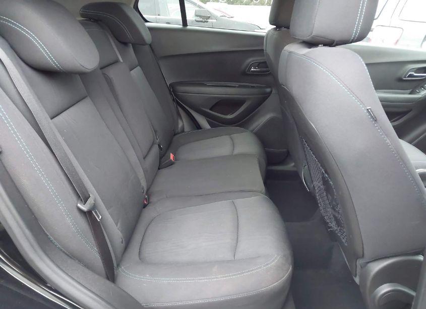 Photo 8 of 2016 Chevrolet Trax LT (VIN 3GNCJPSB0GL146596)
